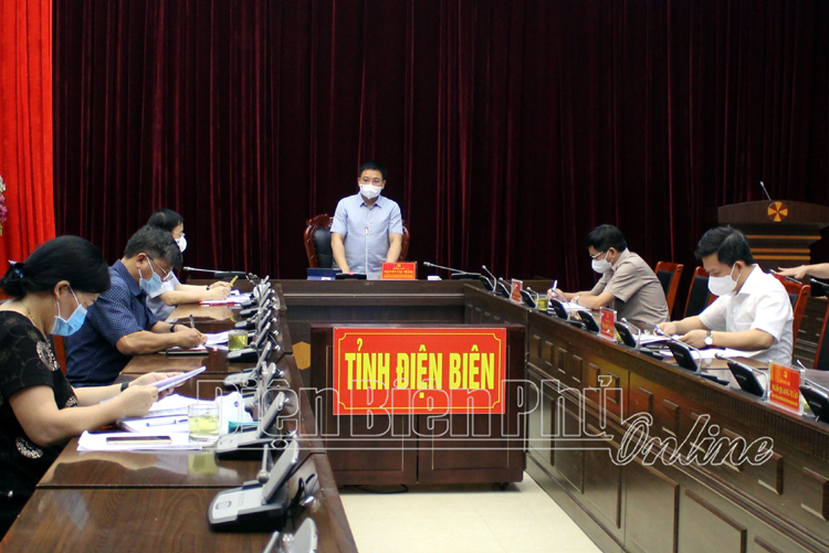 Đình chỉ công tác Hiệu trưởng Trường PTDTBT tiểu học Tân Phong vì để xảy ra dịch bệnh Covid-19