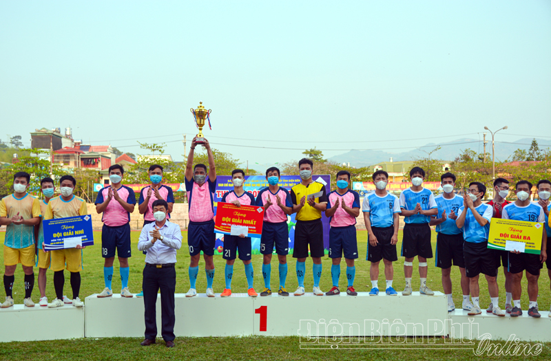 Đội bóng Sở Văn hóa, Thể thao và Du lịch giành giải nhất môn bóng đá 7 người 