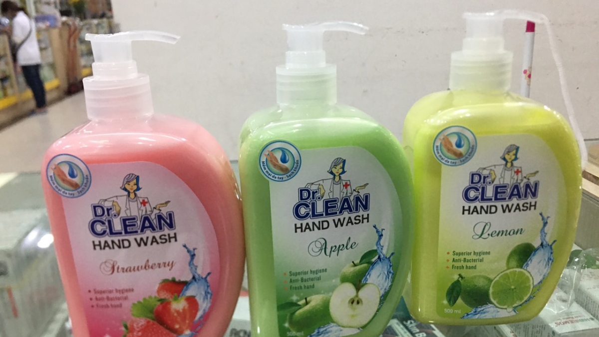 Sữa rửa tay sạch khuẩn Dr. Clean hương dâu bị đình chỉ lưu hành trên toàn quốc