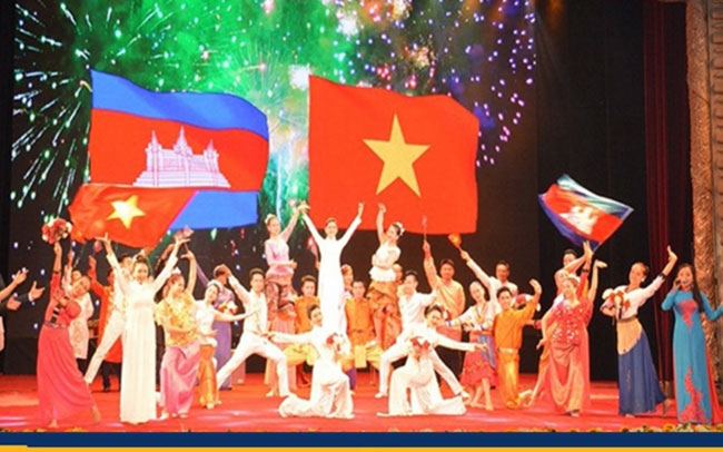 Tổ chức các hoạt động văn hóa, nghệ thuật kỷ niệm 55 năm Ngày thiết lập quan hệ ngoại giao Việt Nam-Campuchia