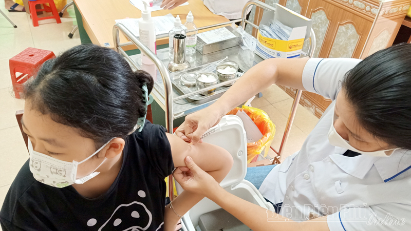 Điện Biên tiêm 4.162 mũi vắc xin phòng Covid-19 trong ngày 12/8