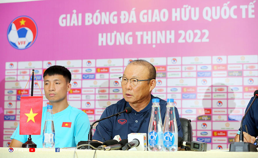 Huấn luyện viên Park Hang-seo: Sẽ tạo điều kiện cho các nhân tố mới trong trận gặp đội Singapore