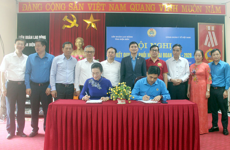 LĐLĐ tỉnh và Công đoàn Y tế Việt Nam ký kết quy chế phối hợp