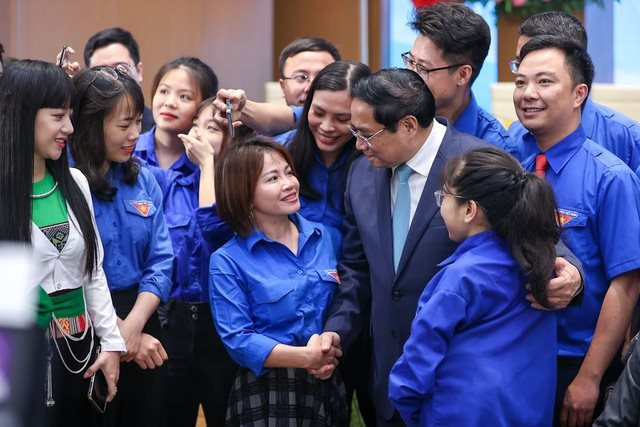 Thủ tướng Chính phủ gặp mặt và đối thoại với thanh niên