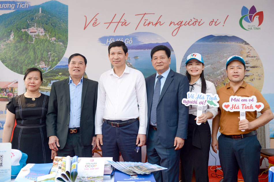 23 tỉnh, thành trưng bày, giới thiệu sản phẩm văn hóa, du lịch tại Điện Biên