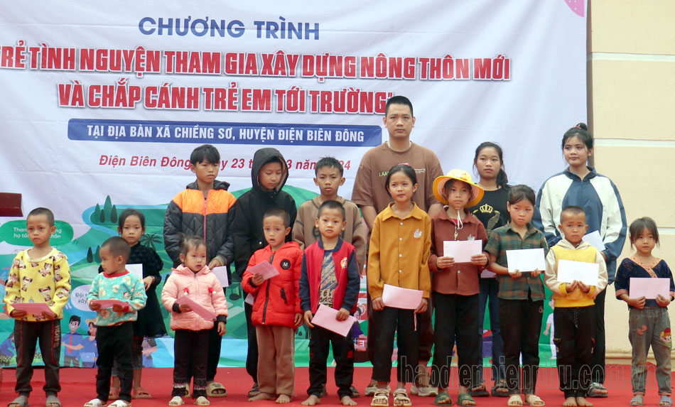 Nhiều hoạt động tình nguyện ý nghĩa tại Điện Biên Đông