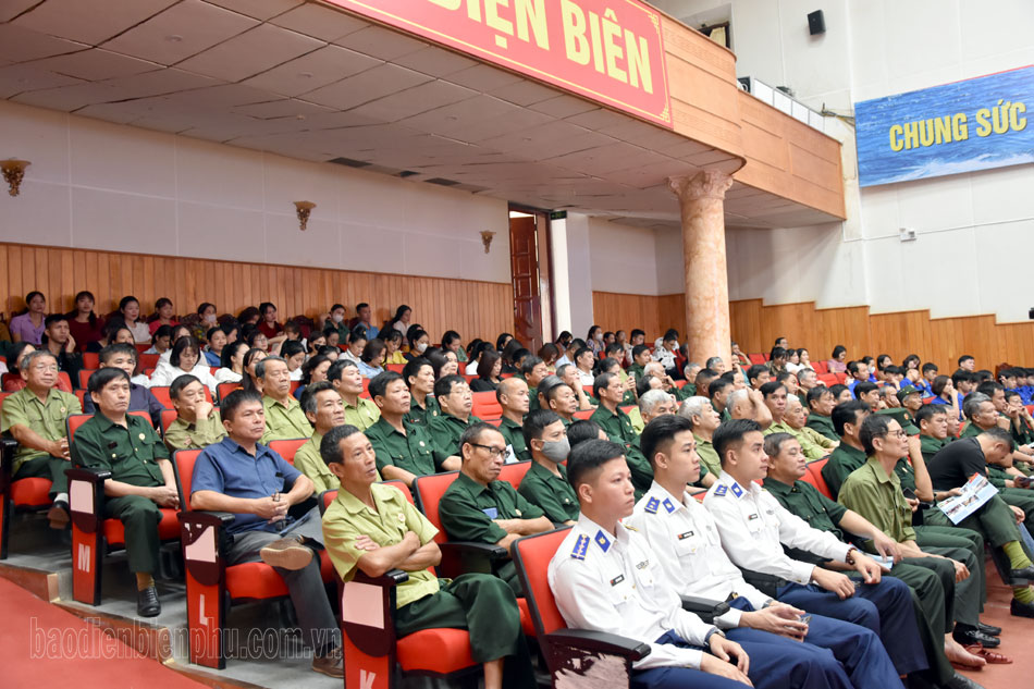 Tuyên truyền về biển đảo và lực lượng Cảnh sát biển Việt Nam