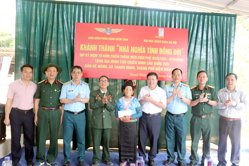 Quân chủng Phòng không - Không quân thực hiện an sinh xã hội tại xã Thanh Minh