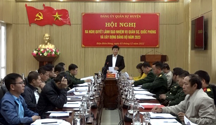 Xây dựng LLVT huyện Điện Biên Đông vững mạnh về chính trị và khả năng sẵn sàng chiến đấu