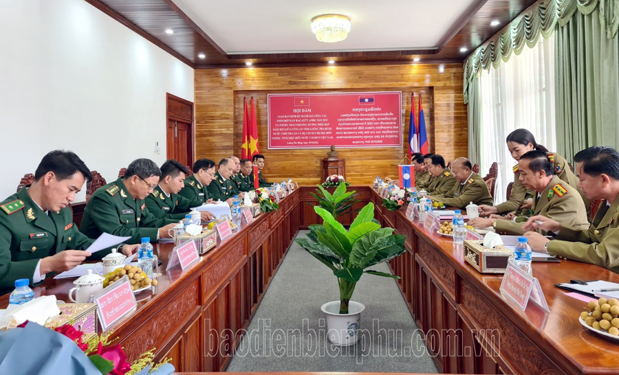 Phối hợp quản lý biên giới, cửa khẩu Việt - Lào