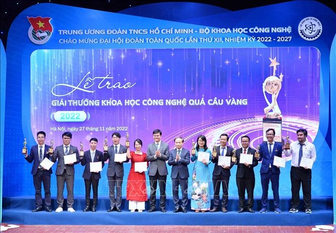 Công bố 10 nhà khoa học trẻ đoạt Giải thưởng Quả cầu vàng năm 2023