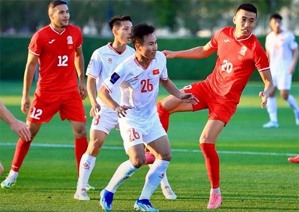 Đội tuyển Việt Nam thua Kyrgyzstan 1-2