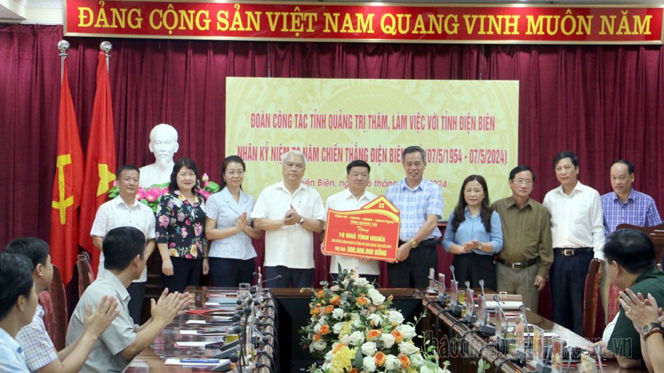 Quảng Trị hỗ trợ Điện Biên 1 tỷ đồng làm nhà đại đoàn kết, nhà tình nghĩa