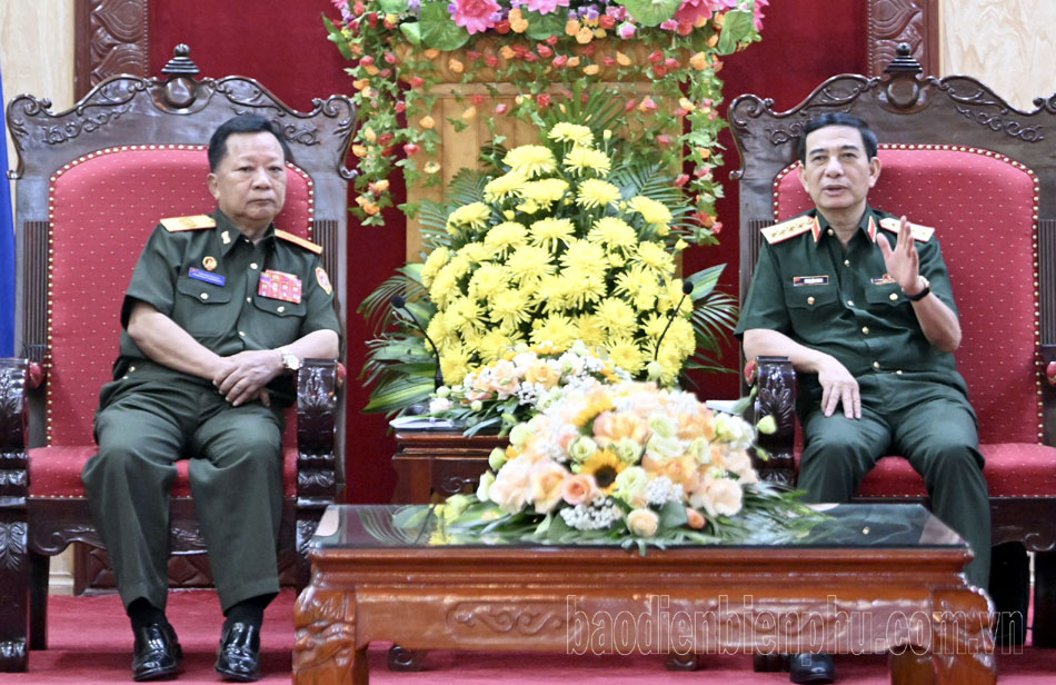 Đại tướng Phan Văn Giang tiếp xã giao Phó Thủ tướng Chính phủ, Bộ trưởng Quốc phòng Lào