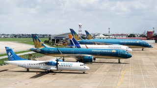Đề nghị hành khách cung cấp thông tin mua vé máy bay giá cao bất thường